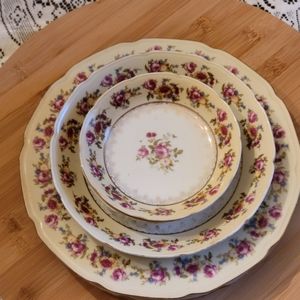 Vintage Gold castle dishware.